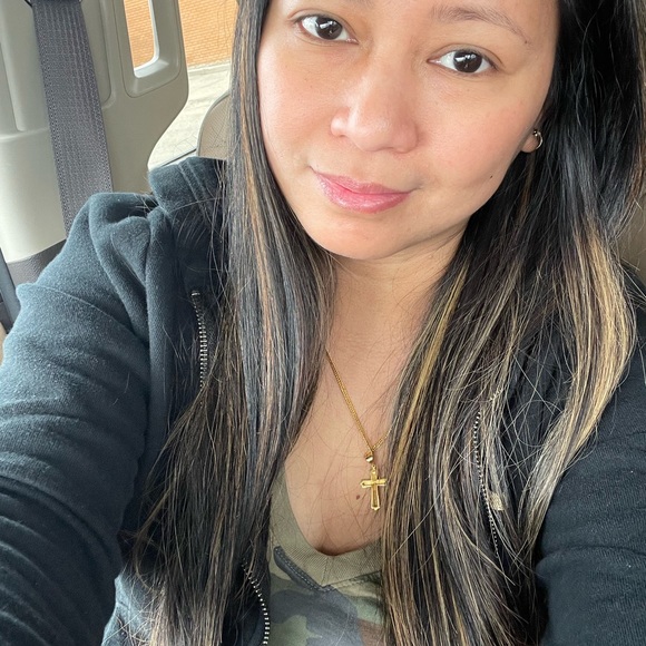 Meet your Posher, Michelle - Picture 3 of 5